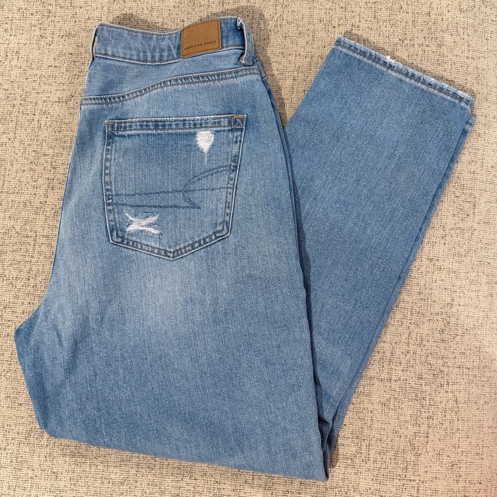 American Eagle Outfitters Sky Blue Straight Mom Jeans